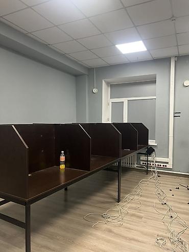 парты для офиса: Офисный стол, Б/у, Нерегулируемый, цвет - Коричневый, Прямоугольный, ЛДСП — 3