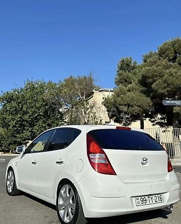 pirus 40 kuza: Hyundai i30: 1.6 л | 2008 г. Хэтчбэк — 2