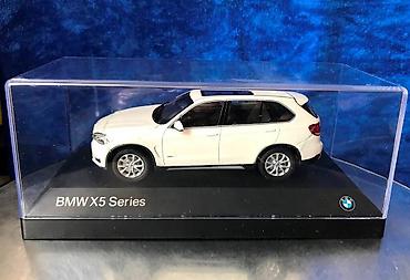 Avtomobil modelləri: Коллекционная модель BMW X5 F15 Alpine White 2013 Dealer package — 6