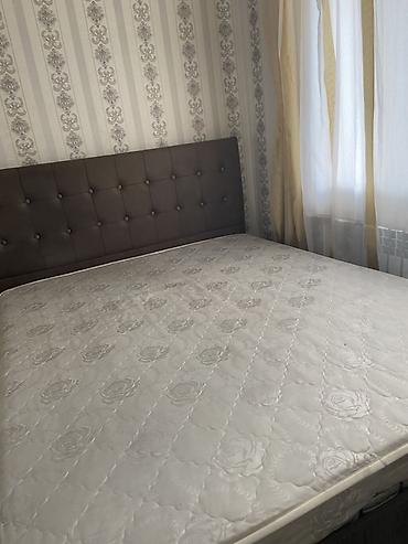 Qaldırılan baza ilə ikinəfərlik çarpayı + döşək - Ölçü: təxmini