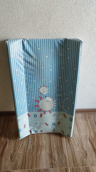 Körpələr üçün yumşaq alt dəstəkli çimmə/bezləmə altlığı. - Material lalafo.az -da Körpələr üçün yumşaq alt dəstəkli çimmə/bezləmə altlığı. - Material