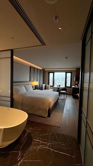 hotel osh: 1 комната, Интергельпо, Душевая кабина, Постельное белье, Парковка — 1