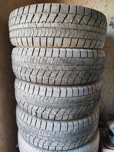 Шины: BLIZZAKA 215/65R16 шины липучки почти новые без шишек и без порезов