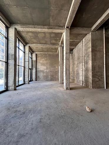 гараж купить: İcarəyə verilir obyekt 172 m², Ağ şəhər q. 7 700 AZN/ay 172 m² Sahə — 6