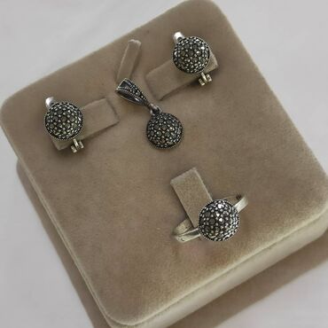 бриллиантовый набор серьги и кольцо: Набор с камнями Фианиты Серебро с марказидами пробы 925 Производитель