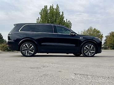 Tesla: Tesla : 2023 г., 1.5 л, Автомат, Электромобиль, Кроссовер lalafo.kg да — 10 Tesla: Tesla : 2023 г., 1.5 л, Автомат, Электромобиль, Кроссовер — 10