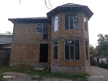 элитные квартиры бишкек: Двухэтажный особняка с эркером. В ЦЕНТРАЛЬНОЙ ЧАСТИ ГОРОДА. УСЕНБАЕВА — 4
