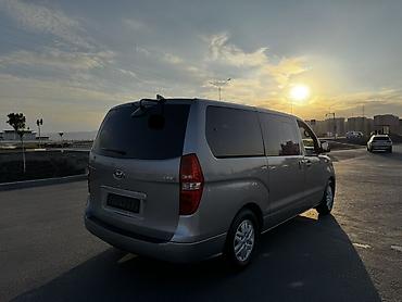 пассо: Hyundai H-1: 2019 г., 2.5 л, Автомат, Дизель, Минивэн — 7