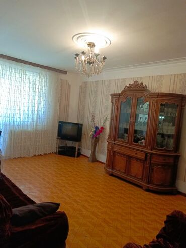 Mənzil kirayələyirəm: Bakı, Badamdar qəs., 4 otaqlı, Köhnə tikili, m. Elmlər Akademiyası, 85 kv. m