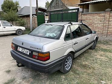 Volkswagen: Volkswagen Passat: 1988 г., Кол менен иштөөчү, Бензин, Седан — 2