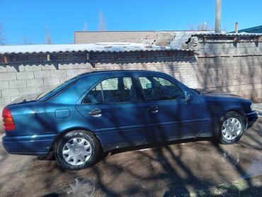 Mercedes-Benz C-Class: 1993 г., 1.8 л, Механика, Бензин, Седан
