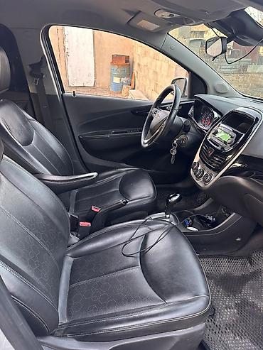 Chevrolet: Chevrolet Spark: 2016 г., Автомат, Бензин, Хэтчбэк — 8