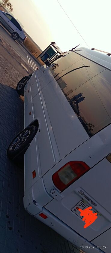 сиденья на ниву: Mercedes-Benz : 2004 г., 2.7 л, Механика, Дизель