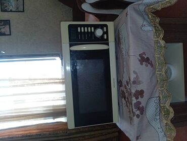 islenmis xaladenik: Mikrodalğalı soba Kenwood, Quraşdırılan, Mikrodalğalar ilə, rəng - Ağ, İşlənmiş