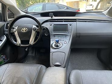 30 kuza: Toyota Prius: 1.8 l | 2010 il Hetçbek — 5