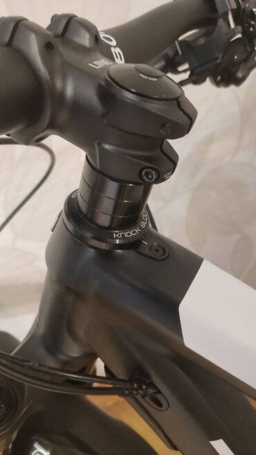 İdman velosipedləri: İşlənmiş Dağ velosipedi Trek, 28", sürətlərin sayı: 11, Ünvandan götürmə — 8