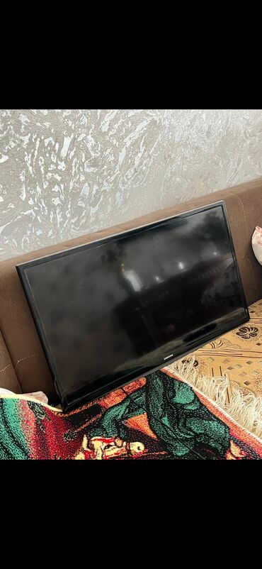 покупаю старые телевизоры: İşlənmiş Televizor Samsung LCD 82" HD (1366x768), Ünvandan götürmə