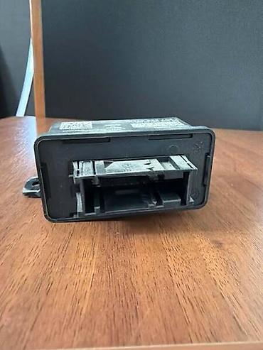 gps za vozila: KONTROLNI MODUL ZA VOLKSWAGEN GOLF 7 - 5Q0907357 | Kontrolni modul — 4