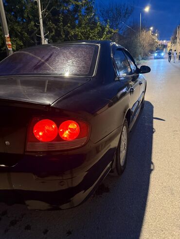 Hyundai: Hyundai Sonata: 2 l | 2004 il Sedan — 3