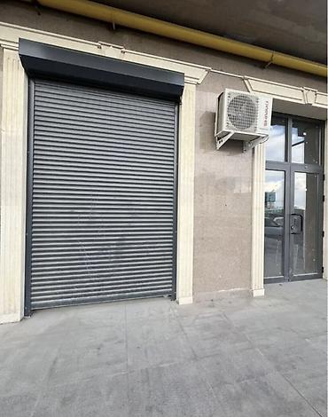 продаю место: Сдаю Офис целиком: 25 м², В жилом комплексе, С ремонтом, С отдельным входом — 4