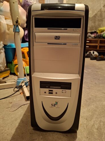 kompüterlər ucuz: Stolüstü kompüter komplekti – ATX korpus + Samsung CRT monitor