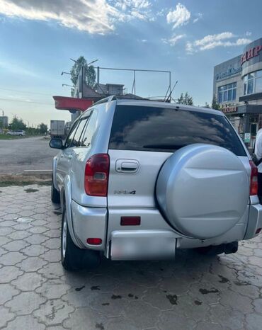 срочно продаю машину бишкек: Toyota RAV4: 2003 г., 2 л, Автомат, Бензин, Кроссовер