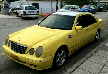 Mercedes-Benz: Mercedes-Benz E 220: 2.2 l. | 1999 έ. Sedan — 4