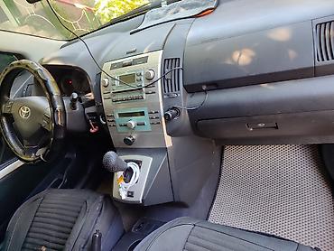 транс: Toyota Corolla Verso: 2004 г., 1.8 л, Робот, Бензин, Минивэн — 8