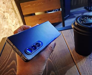 note 3: Samsung Galaxy Z Fold 4, Б/у, 256 ГБ, цвет - Черный, 2 SIM — 9