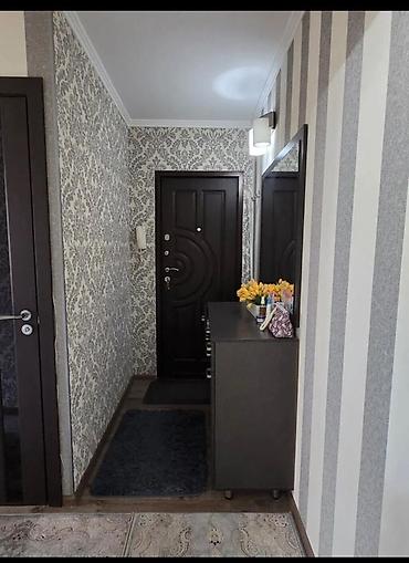 квартиры в бишкек купить: Срочно продаётся 3-комнатная квартира в 4 микрорайоне! 🏠 Площадь: 58 — 7