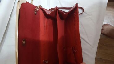 рюкзак красного цвета: Сумки
