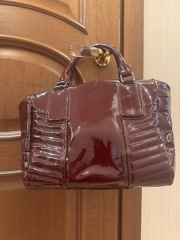 Çantalar: Burberry qadın çantası – laklı dəri, bordo rəng. - Parlaq patent dəri — 7