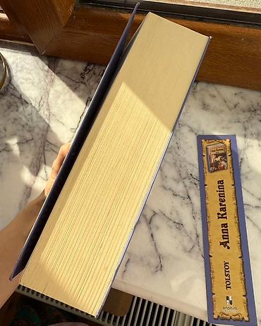 kitab alan: Anna Karenina - Lev Tolstoy (Türkcə) 
Yeni kimidir, 16 manata alınıb — 2