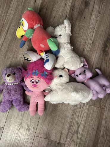 Игрушки: Детские игрушки,5 шт,отдам за шоколадку at lalafo.kg Игрушки: Детские игрушки,5 шт,отдам за шоколадку
