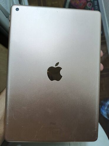 Настольные ПК и рабочие станции: İpad 7ci nəsil 32 gb 
Problemi yoxdu