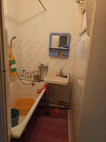 Продажа квартир: 3 комнаты, 483 м², 105 серия, 3 этаж, Косметический ремонт — 4