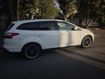 Ford: Ford Focus: 2013 г., 2 л, Робот, Бензин, Универсал — 1