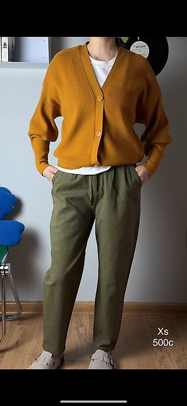 Кардиганы: Джинсы б/ у носили не долго 
Цены от 300-800с 
Размеры: xs-m — 7