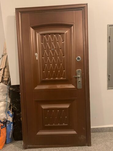 taxta qiyməti 2020: Для квартиры Б/у Входная дверь С глазком, Без гарантии, Самовывоз
