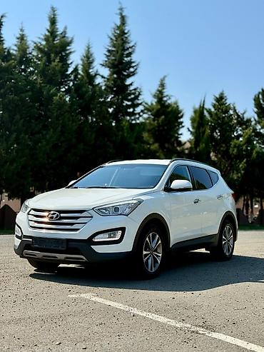 Hyundai Santa Fe (3-cü nəsil) – ağ rəngli, şəhər və uzun yol üçün