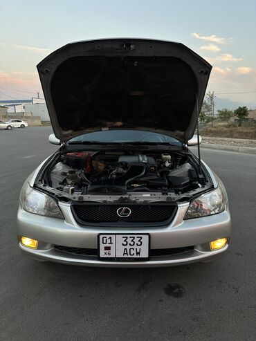 corolla runx: Lexus IS: 2003 г., 2 л, Механика, Бензин, Универсал