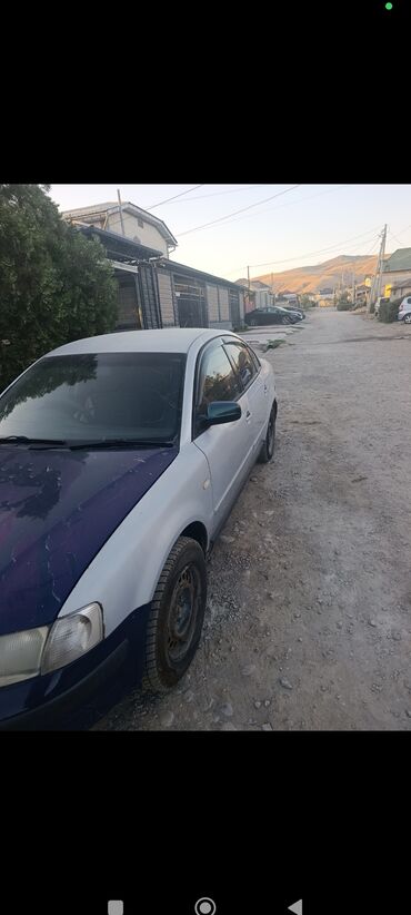 автомобили пасат: Volkswagen Passat: 2000 г., 1.8 л, Робот, Бензин, Седан