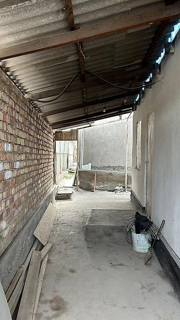 Продажа коттеджей и домов: 🏡 Продается дом в отличном районе! 📍 Расположение: всего в 3 минутах — 4