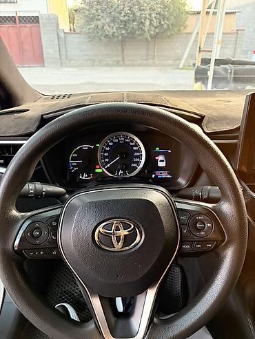 camri 40: Toyota Corolla: 2022 г., 1.8 л, Автомат, Бензин, Седан — 6