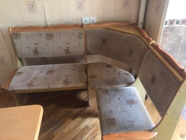 Masa və oturacaq dəstləri: Mətbəx üçün, İşlənmiş, Açılmayan, Dördbucaq masa