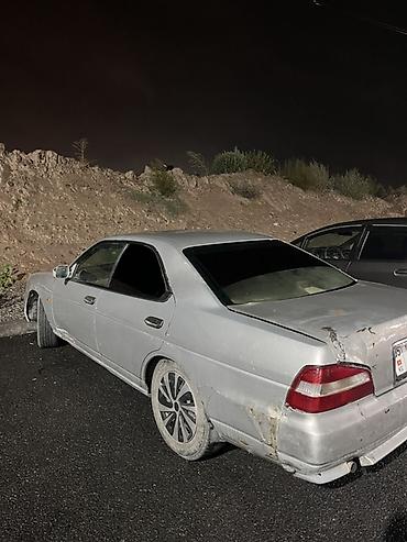 Nissan Laurel: 2002 г., 2.5 л, Автомат, Бензин, Седан