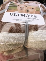 Одеяла и пледы: Плед, Новый, Все сезоны, Двусторонний, Плюшевый — 37