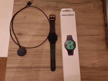 qol siniqlari: Samsung Galaxy Watch 4 

2 həfətdir açılıb Türkiyədən gəlibdir