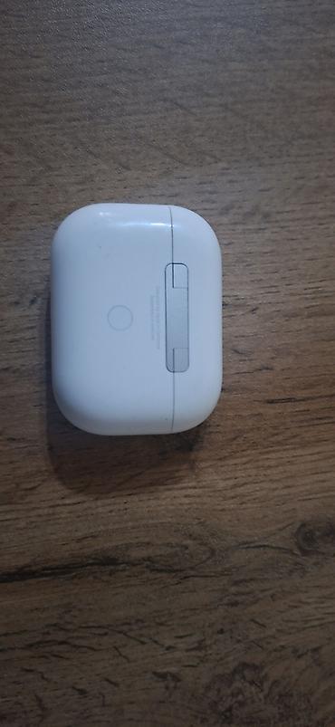 музык: Зымсыз ичине салынуучу кулакчындар, Apple, AirPods 4, Колдонулган — 1