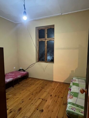 Uzunmüddətli kirayə mənzillər: Kirayə verilən mebel ilə təchiz olunmuş mənzil - Plan: geniş zal və 2 — 5